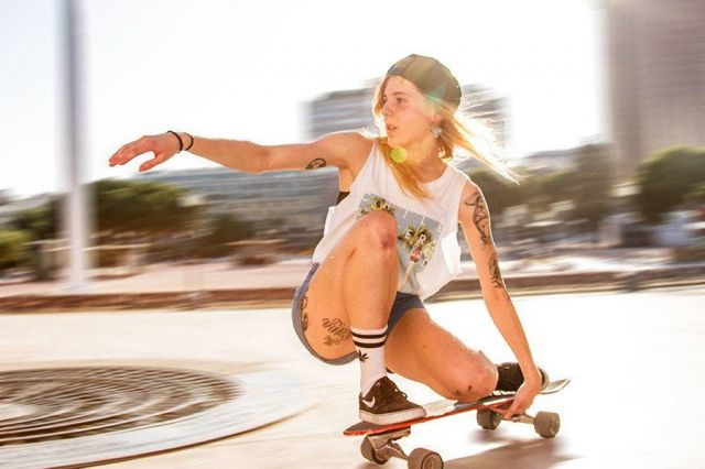 88910_ambassador-carving-social-club-slide-madrid-plaza.jpg